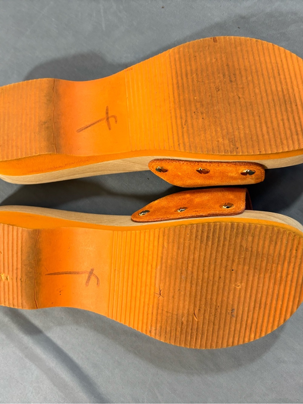 Women's Dr. Scholls x Kate Spade Orange Suede Slide Sandals with Wood Platform - Picture 5 of 6